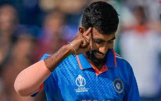 ind-vs-pak-jasprit-bumrah-masterclass-against-pakistan-makes-him-joint-highest-wicket-taker-in-odi-world-cup-2023